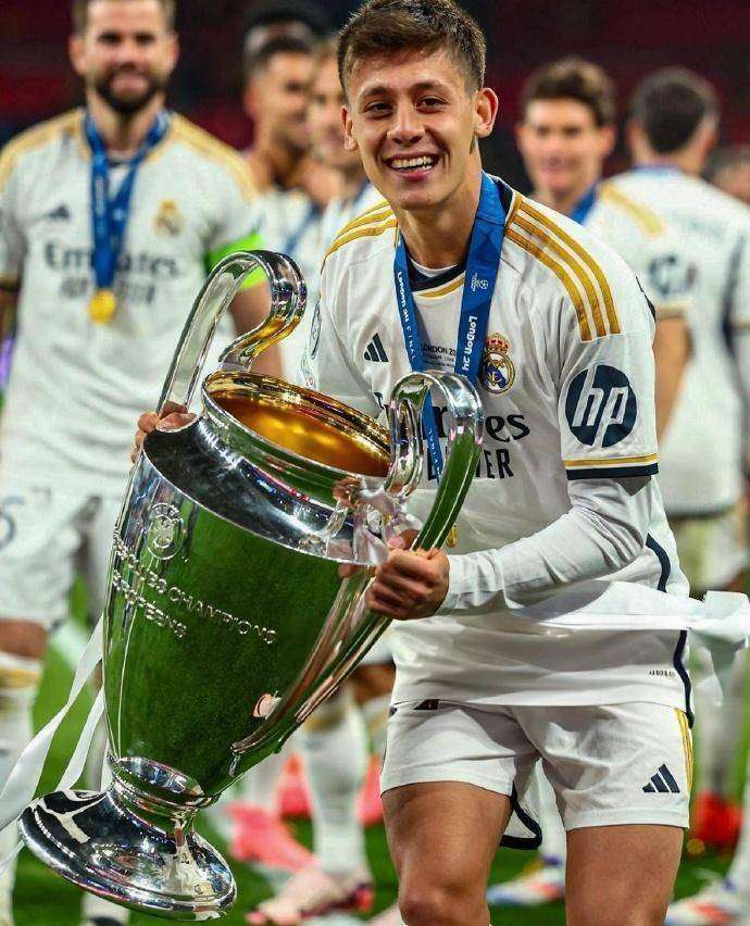 关于皇家马德里清晨主帅复盘，志在CBA常规赛名次提升，更衣室稳定，轮换策略成焦点的信息